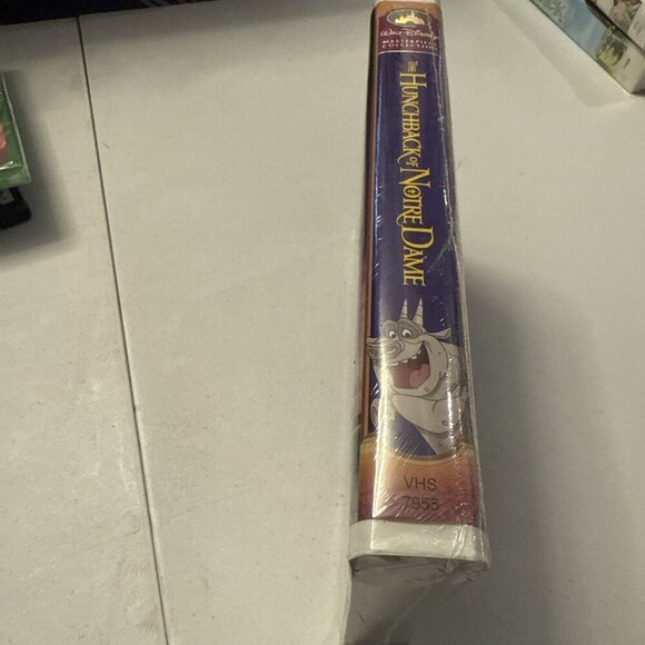 The Hunchback of Notre Dame-SEALED- (VHS, 1997) Walt Disney Masterpiece vhs tape - Picture 2 of 7
